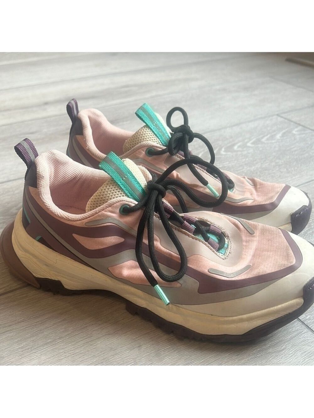 Zara pastel graphic contrast running shoe sneakers size 7